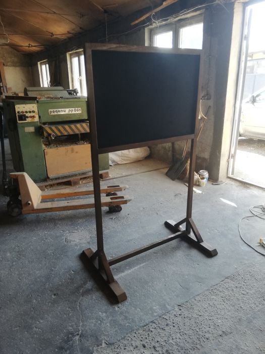 Черна дъска - двустранна, със стойка