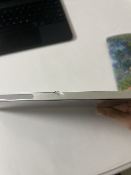 Срочно продам ipad pro 4 покление 12”9 с подержкой сим карты!
