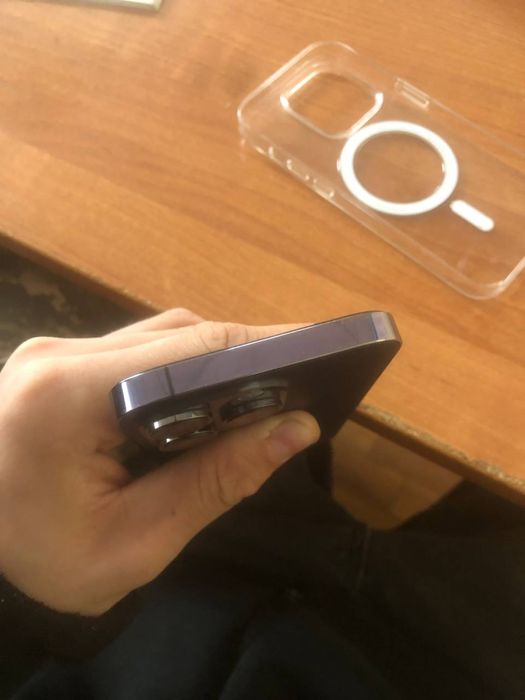 Продам Iphone 14 Pro