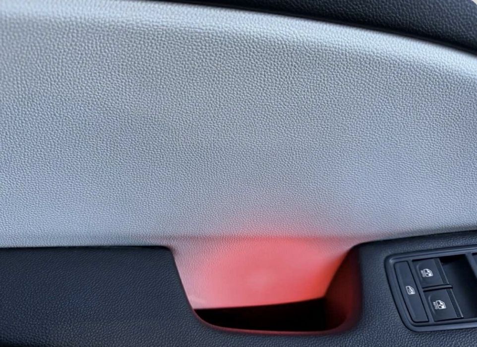 Renault Clio 5- 1.3 Turbo, 140hp 6speed INTENS