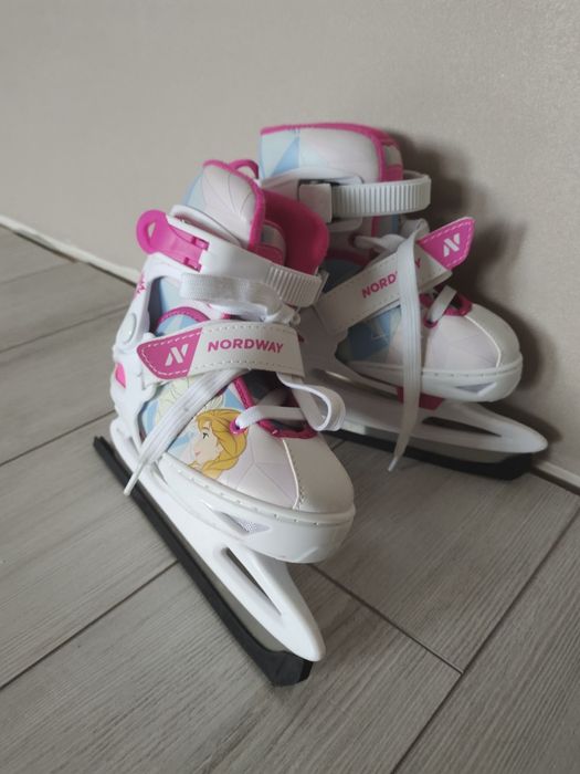 Продам коньки рр 26-31