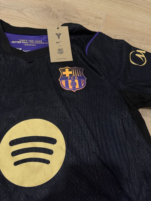 Tricoude fotbal Barcelona Kobe Rodri 16 Rodrigo Nike marime M nou uefa champions league
