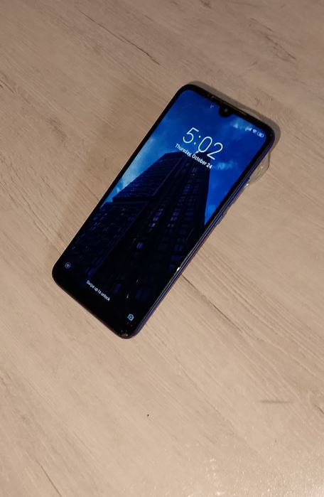 Srochna sotuladi Telefon Redmi 7