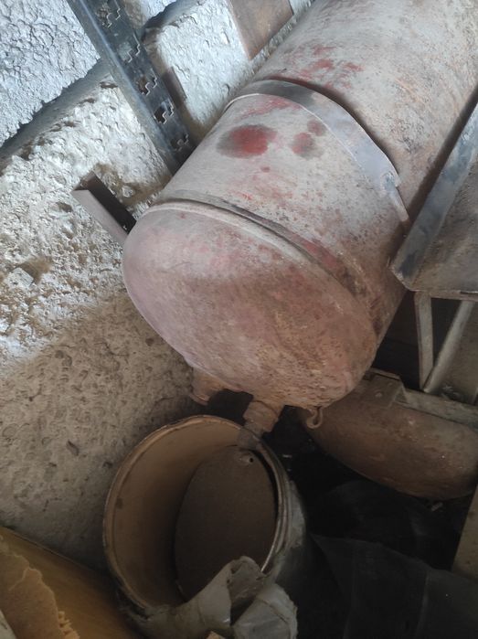 Бензобак стоял на газоне