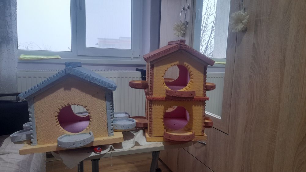 Vând căsuța pasarele