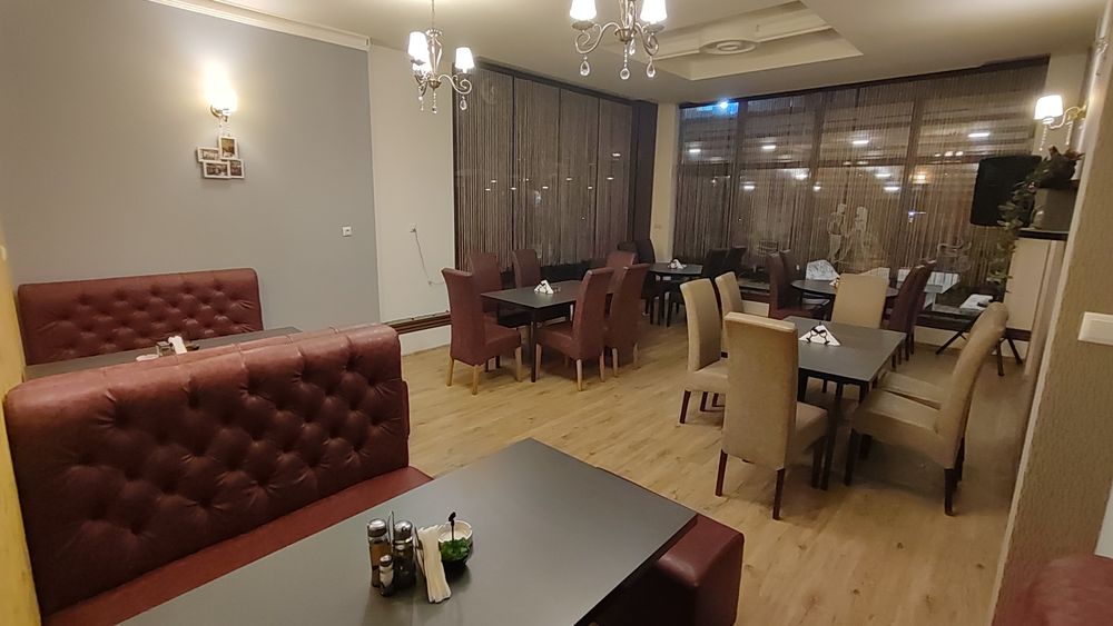 Мебели и обзавеждане