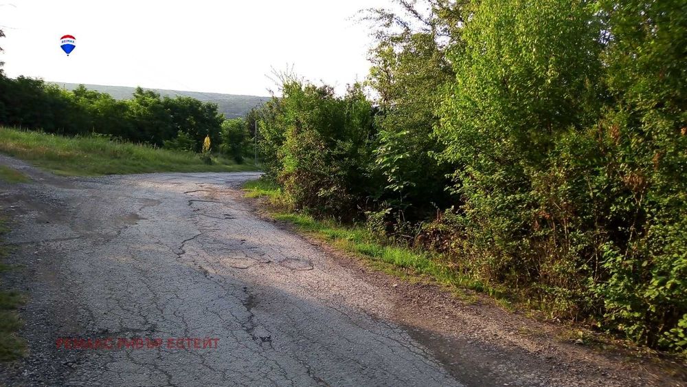 Продава се Парцел в Русе, в.з. Липака - 1200 кв.м за 28 €/кв.м - Снимка #2