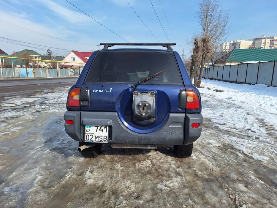 Раф 4 автомобиль