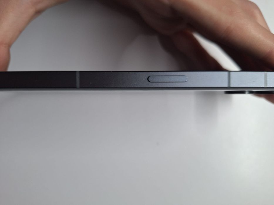 Nothing phone 2 • negociabil