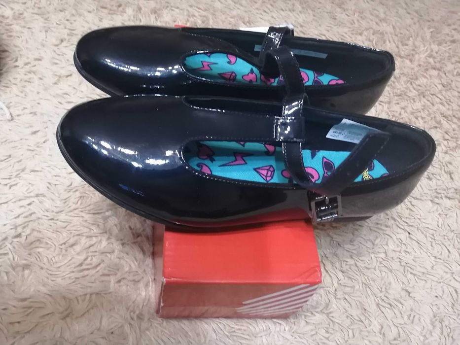 Школьные туфли для юной модницы