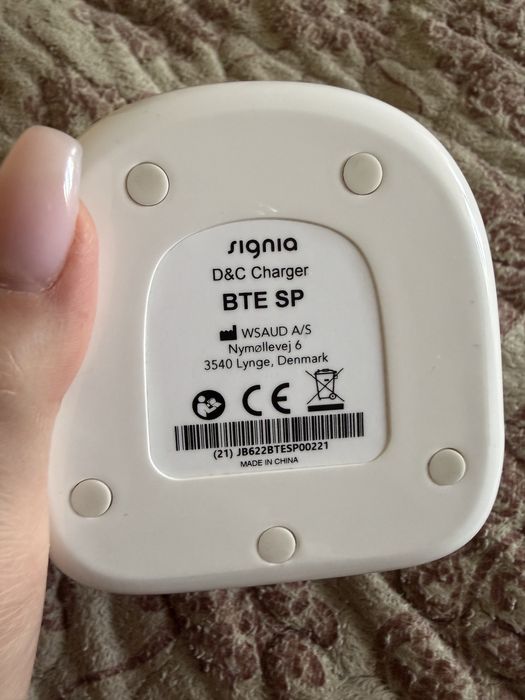 Продаем слуховой аппарат signia