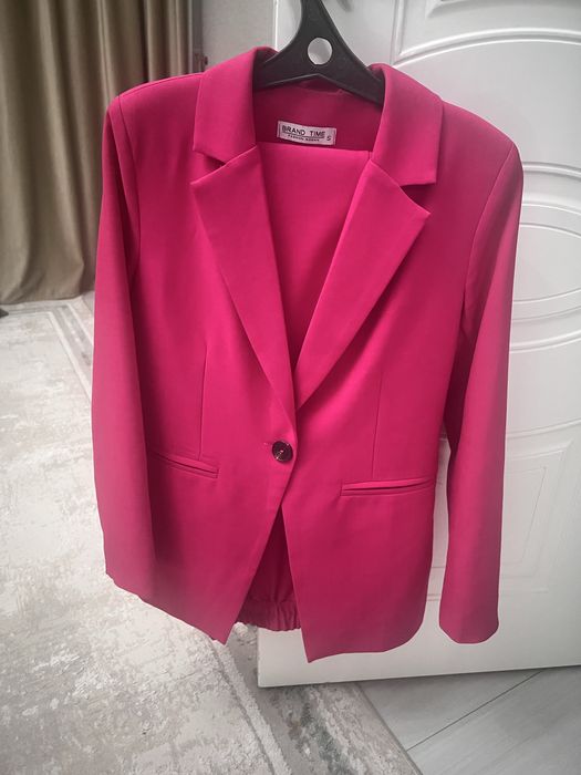 Костюм 42 размер