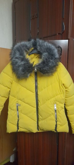 Зимно яке,почти ново