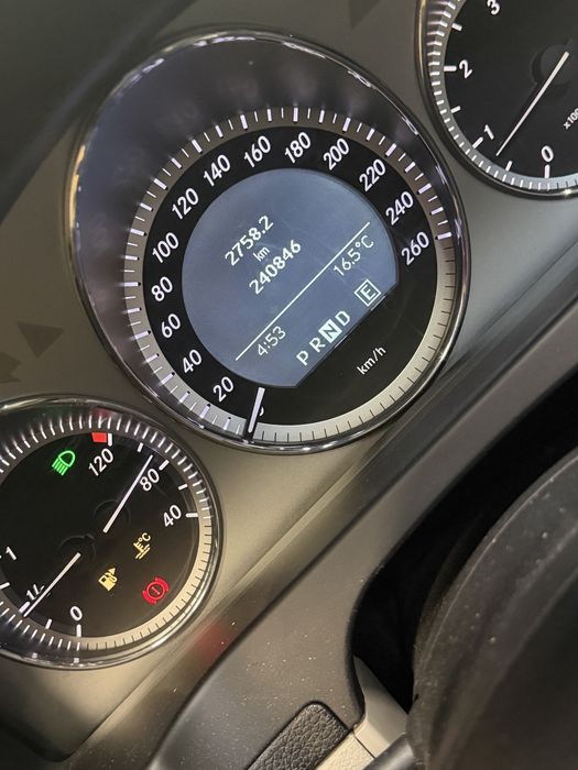 MERCEDES-BENZ C-Class 2010 — imagine 5