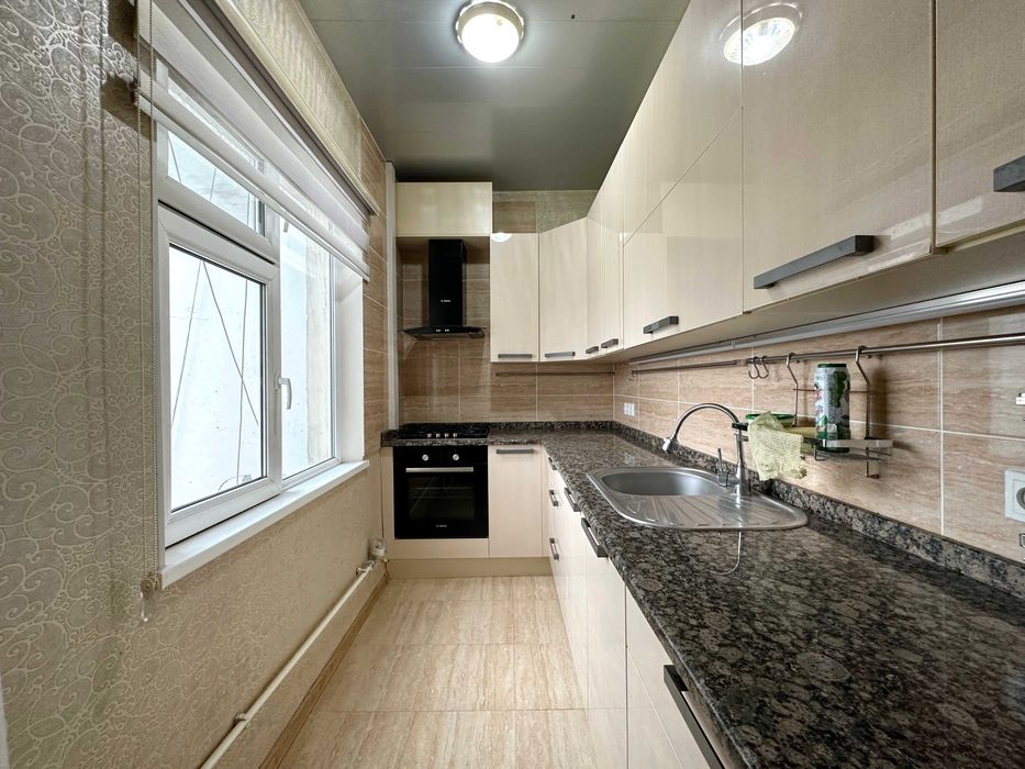 СРОЧНО Продается 3 комнатная 92 м2 улица Нукус Госпиталка балкон 2х6