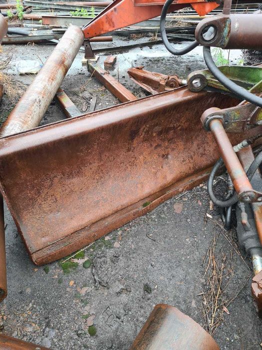 Трактор ЮМЗ-6 экскаватор