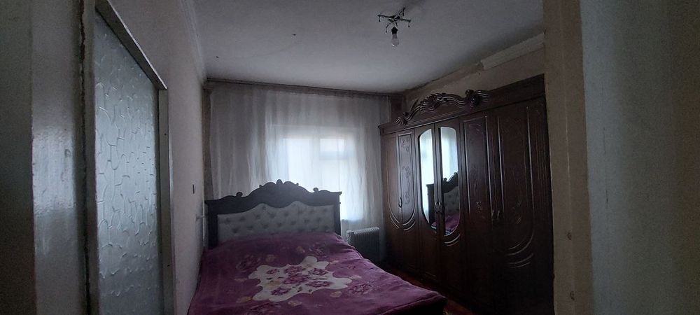 3× xonali kivartira sotiladi srochna