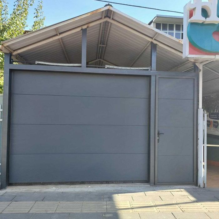 Секционные гаражные ворота от 140.