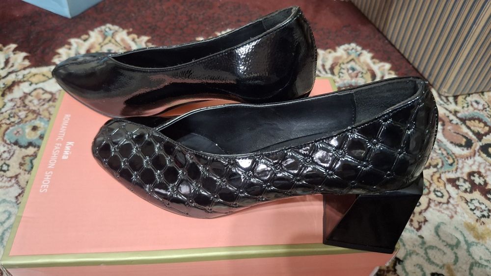 Tufli razmer 38 alo darajada