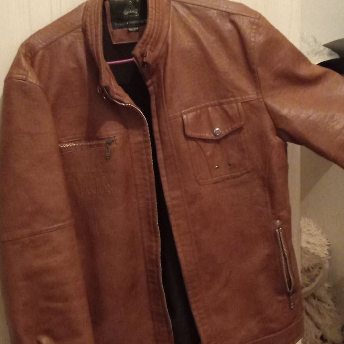 Продам кожаную куртку