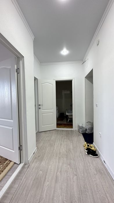 1 бөлмелі үй жалға беріледі.