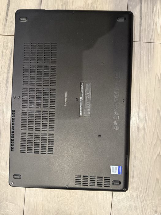 Dell Latitude 5580-i5 7300u/8гб/256гб м.2/Подсветка