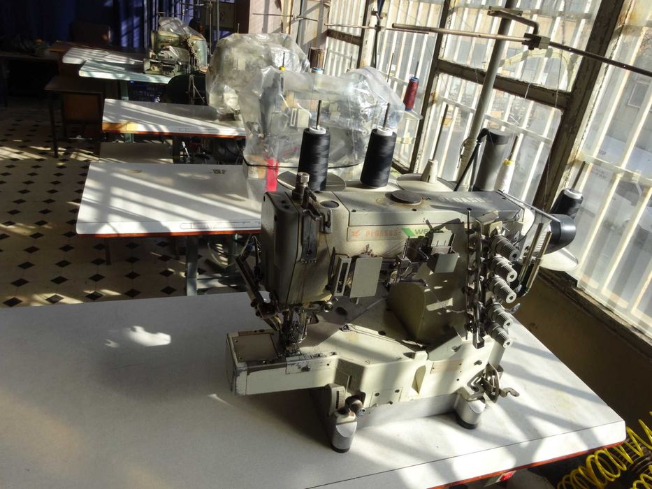 Покривна шевна машина Pegasus W600