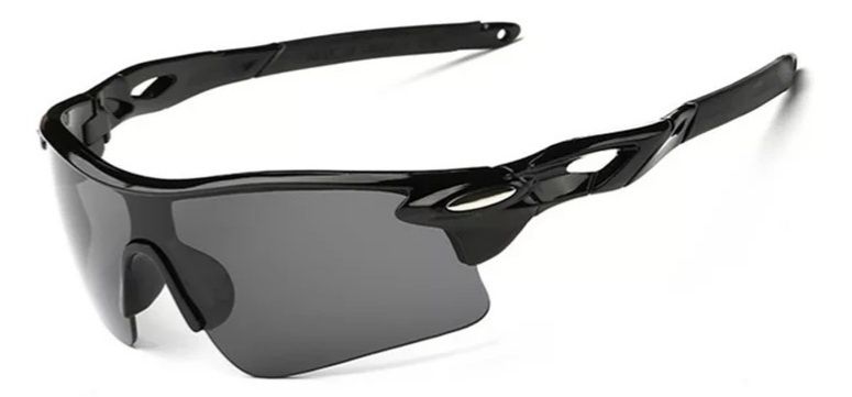 Очки солнцезащитные