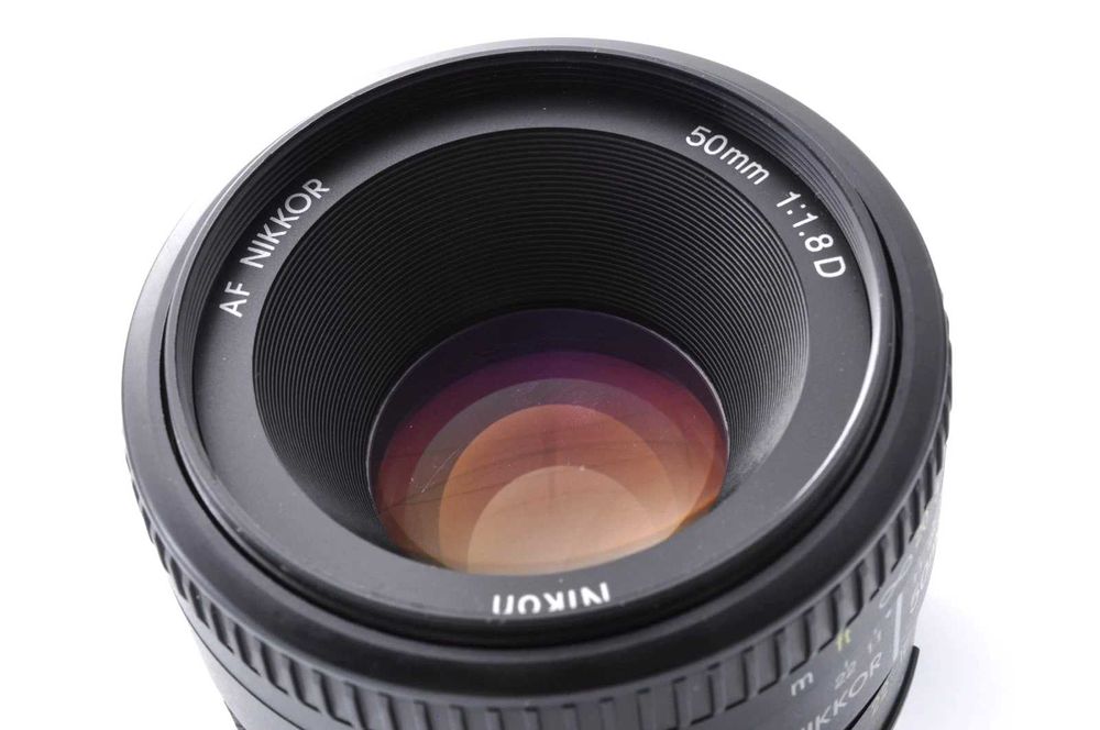 Nikon AF Nikkor 50mm f/1.8D ,stare excelenta ,ca nou  in box cu capace