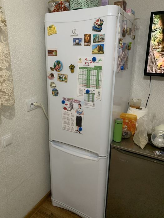 Продам холодильник