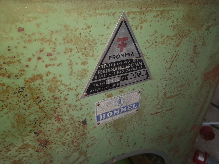 Circular cu masa reglabila si freza marca frommia