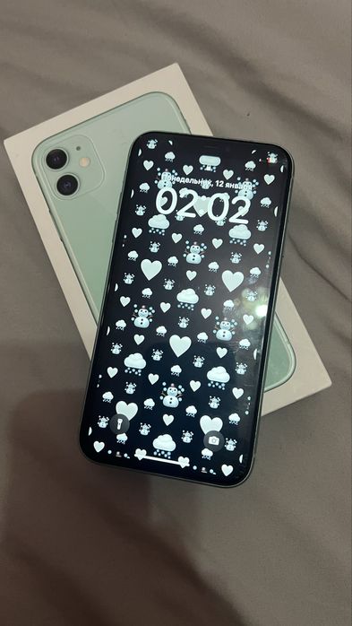 Продам Айфон 11 68гб