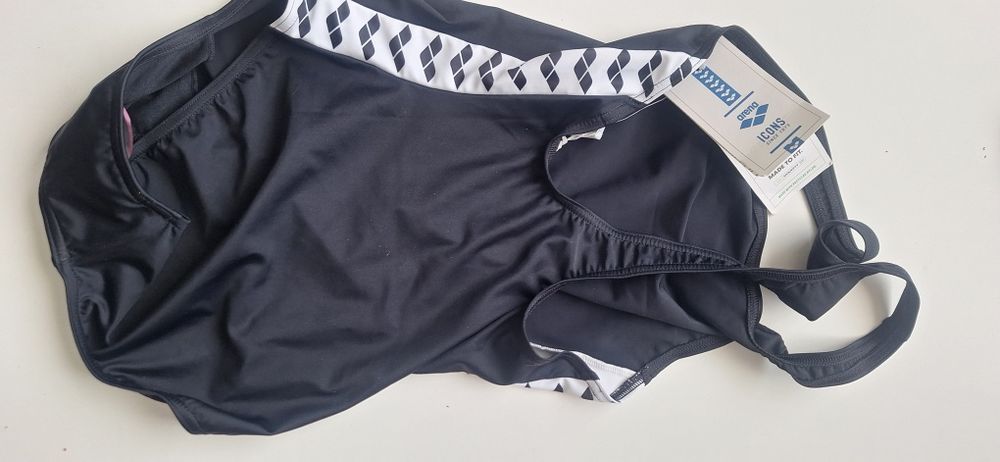 Бански за плуване Арена