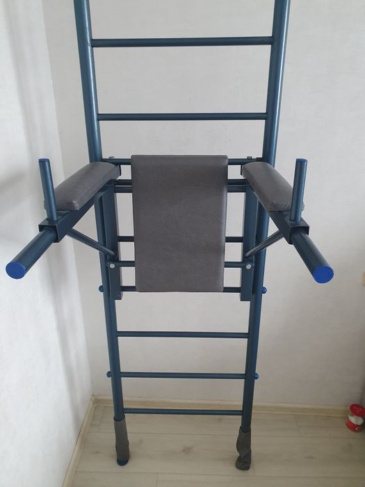 Продам турник и брусья два в одном