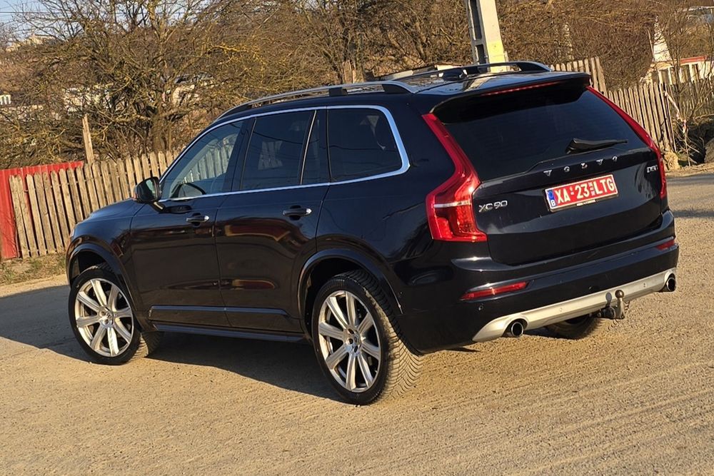 Volvo Xc90 AWD * D5 * Momentum * 7 Locuri