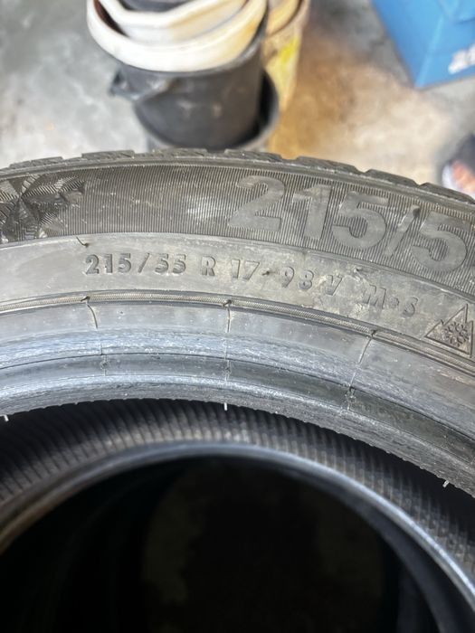 Гуми с джанти оригинални 80€