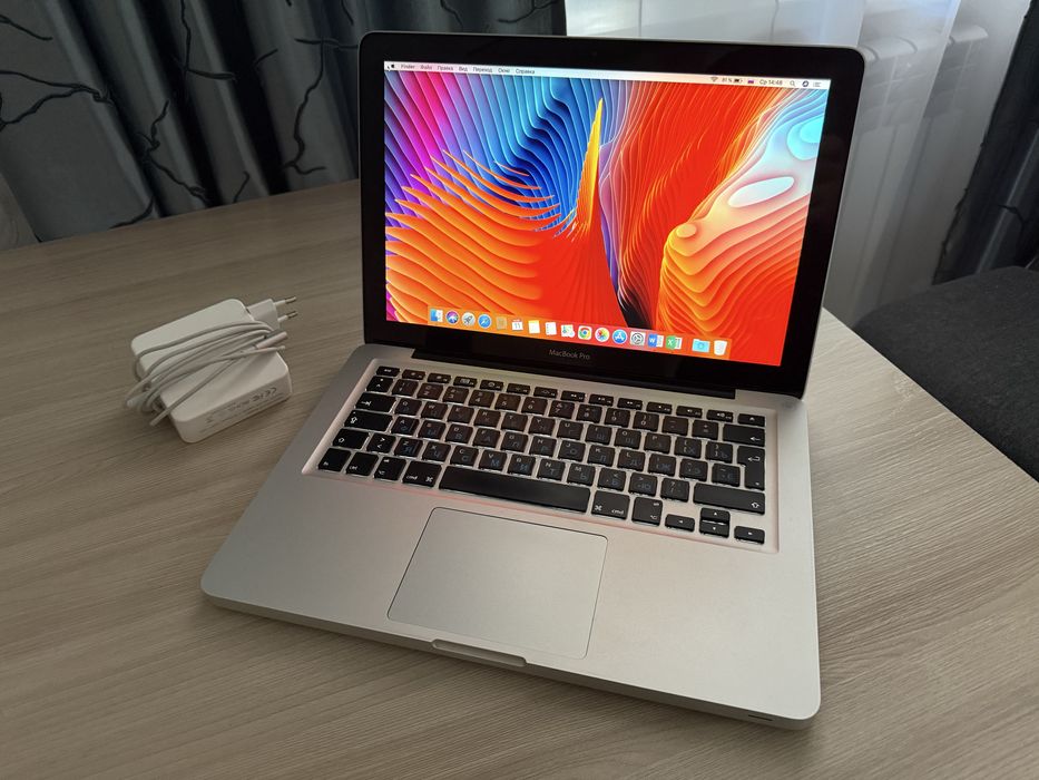 Отличный MacBook Pro. 13"