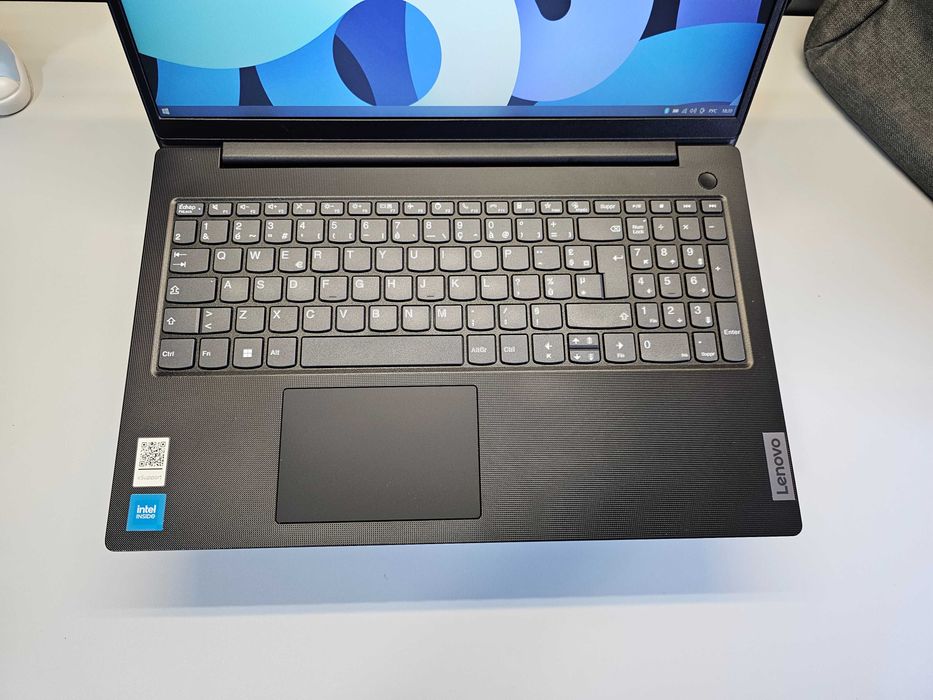 ПРОДАМ Lenovo V15G2 2025 Офисный Ноутбук DualN4500/4GB/256SSD/15.6"FHD