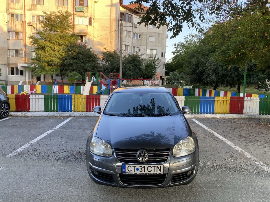 VOLKSWAGEN Jetta 2010 — imagine 3