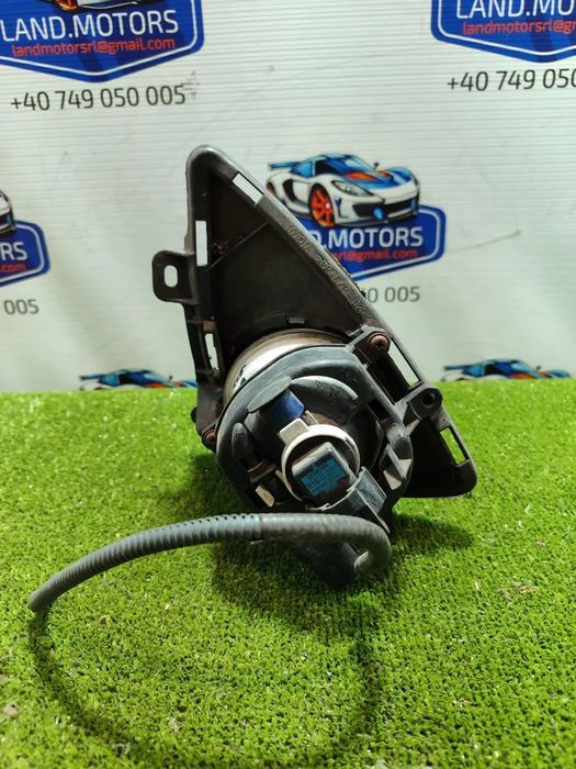 PROIECTOR CEATA FATA DREAPTA + PLASTIC TOYOTA AURIS HYBRID 2013 1.6 BENZINA COD OEM 90008490 / HATCHBACK 2012-2018