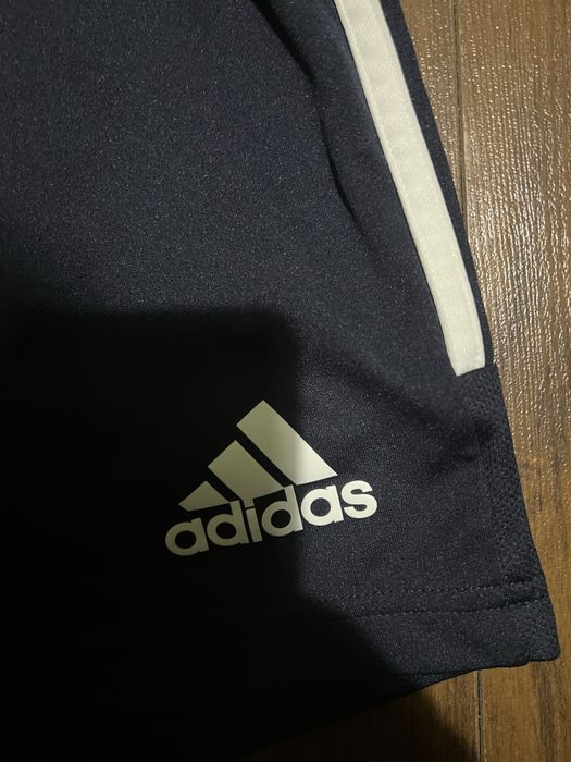 Шорти Adidas L original