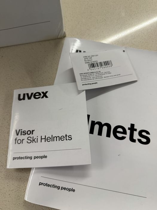 Детска ски Каска UVEX 52-54 см