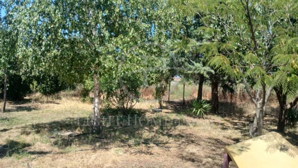 Реф. 3526 Къща с два декара двор с. Правище