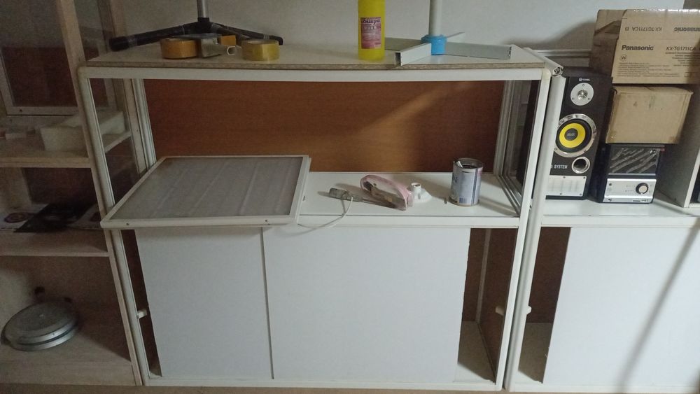 Продам витрины торговые.