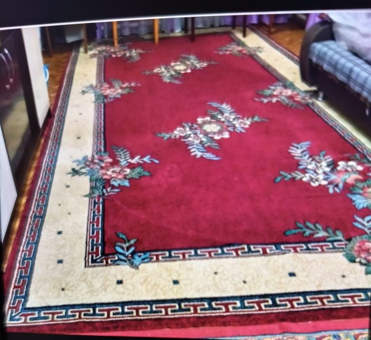 2 ковра, размер 2.5 х 5 м, в отличном состоянии