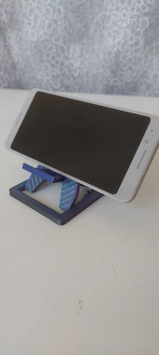 Suport de telefon reglabil printat 3D!