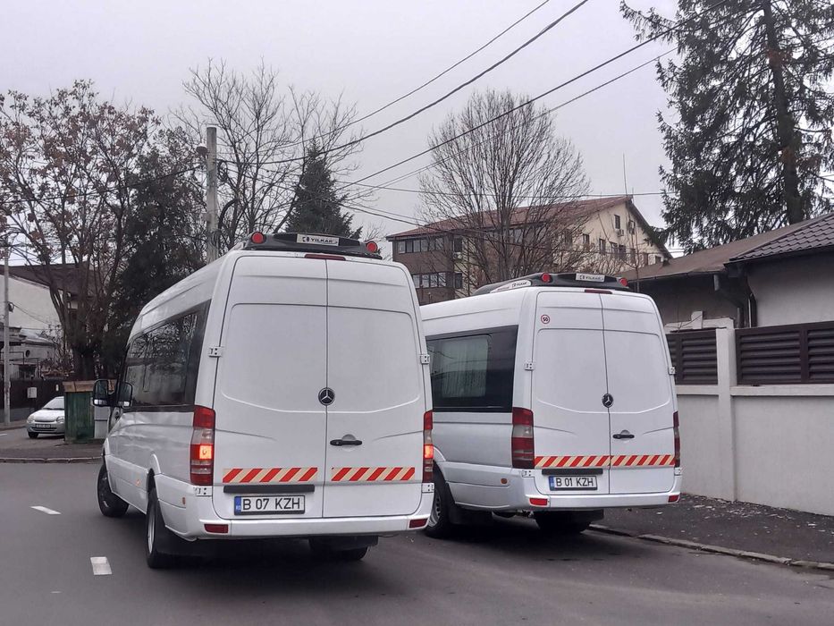 Inchirieri microbuze