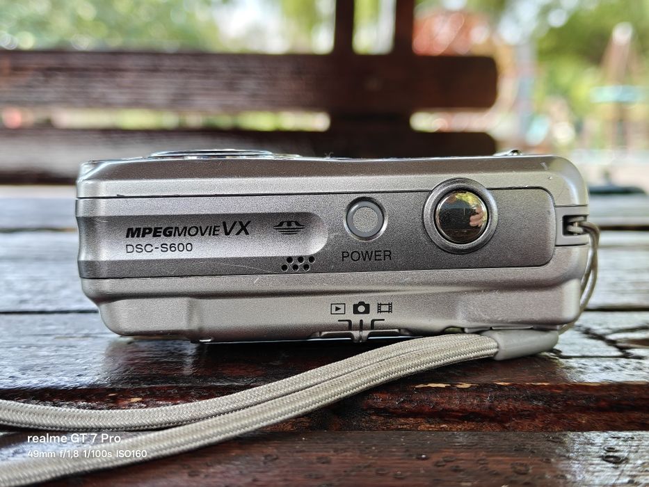 Aparat foto y2k Sony Cyber-shot DSC-S600 CCD