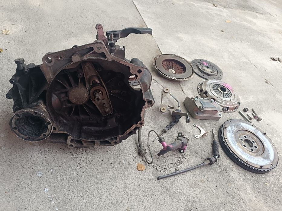 Продам коробку гольф 3