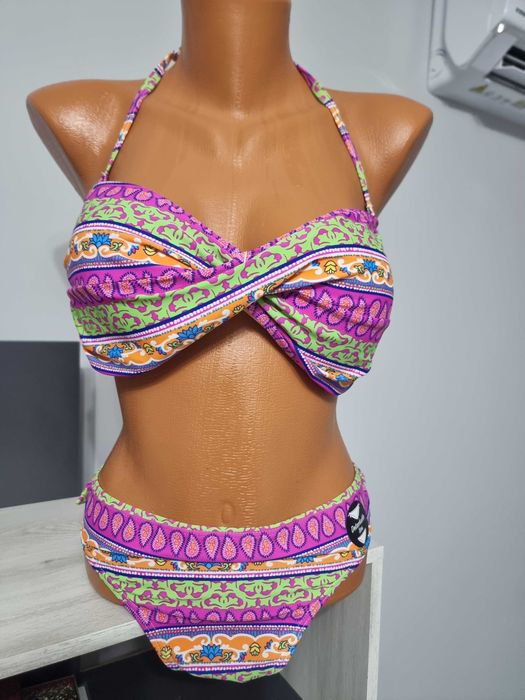 Дамски бански костюми